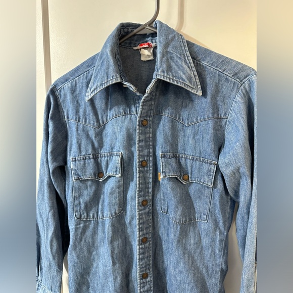 Rare vintage made in Canada Levi’s denim shirt size small - Picture 11 of 16